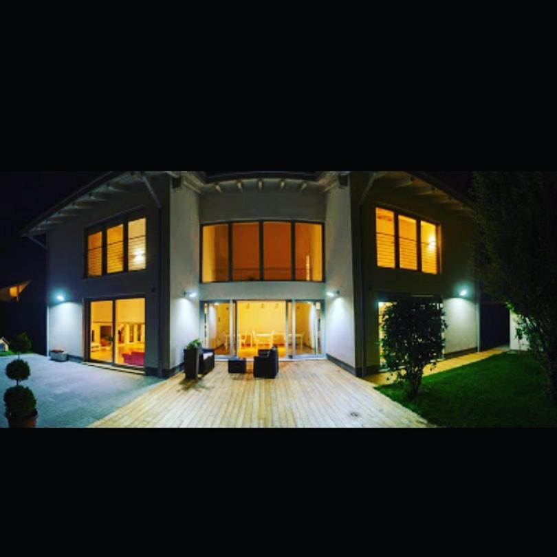 Wooden House 住宿加早餐酒店 *